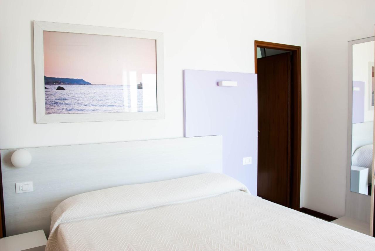 Hotel Eden Grottammare Exteriör bild