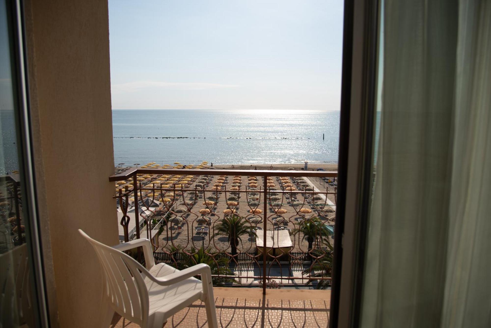 Hotel Eden Grottammare Exteriör bild