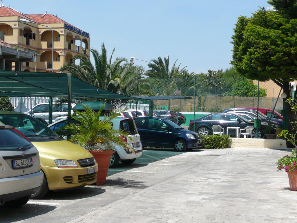Hotel Eden Grottammare Exteriör bild
